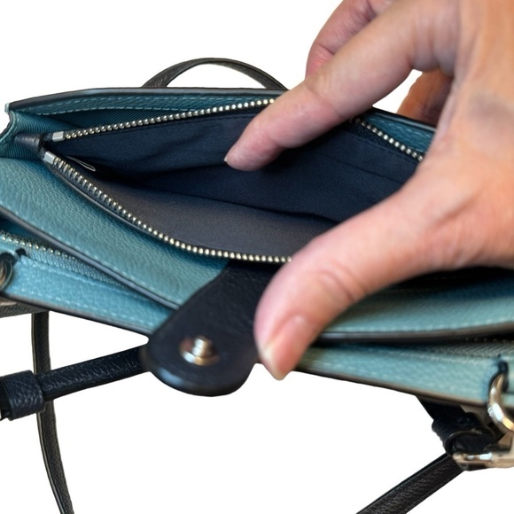 Coach Noa Pop Up Messenger Crossbody Bag in Teal and Navy Blue Pebble Leather - Picture 10 of 11